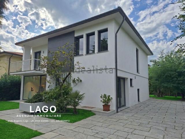 Casa in vendita a Nove, Veneto