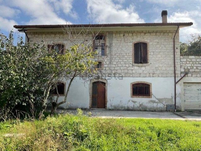 Casa in vendita a Campobasso, Molise