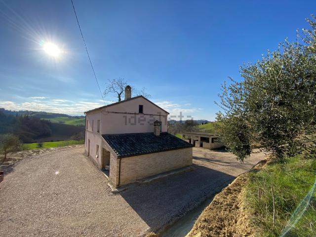 Casa in vendita a Marche, Fermo