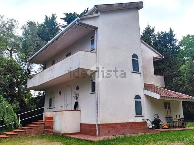 Casa in vendita a Montecorvino, Campania
