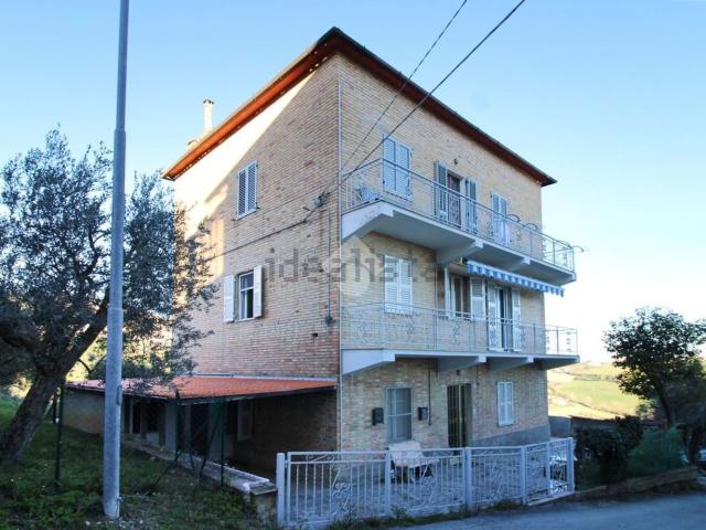 Casa in vendita a Ponte Ete, Marche