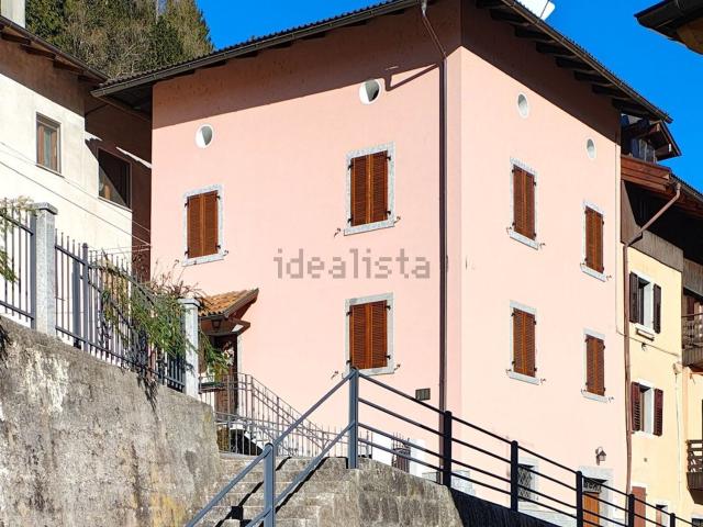 Casa in vendita a Comunità delle Giudicarie, Spiazzo Rendena