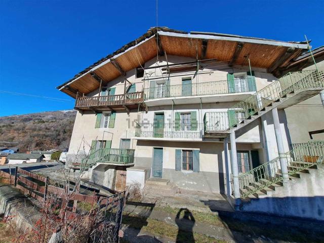 Casa in vendita a Verrayes, Aosta