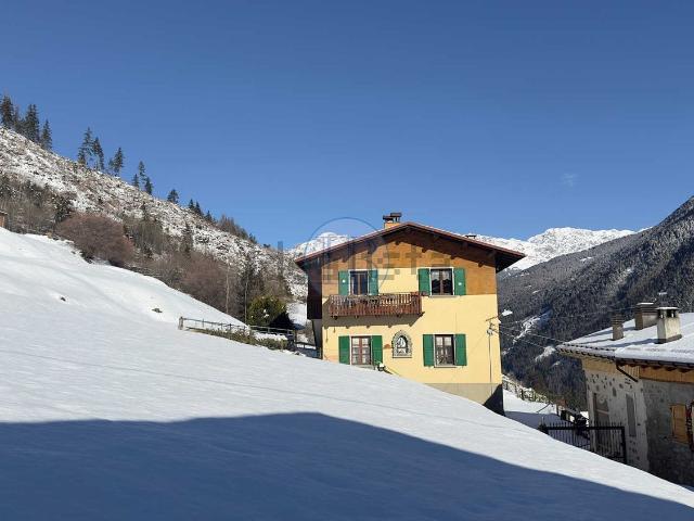 Casa in vendita a Comunità montana Alta Valtellina, Valdisotto