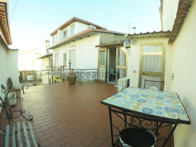 Casa in vendita a Carmignano, Toscana