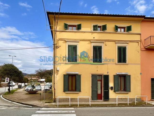 Casa in vendita a Montevettolini, Toscana