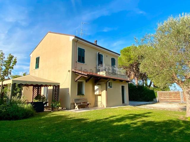 Casa in vendita a Torraccia, Marche