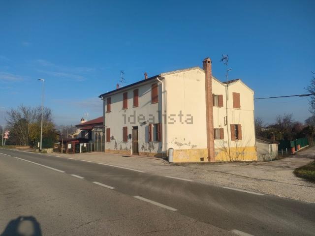 Casa in vendita a Ferrara, Reggio Emilia