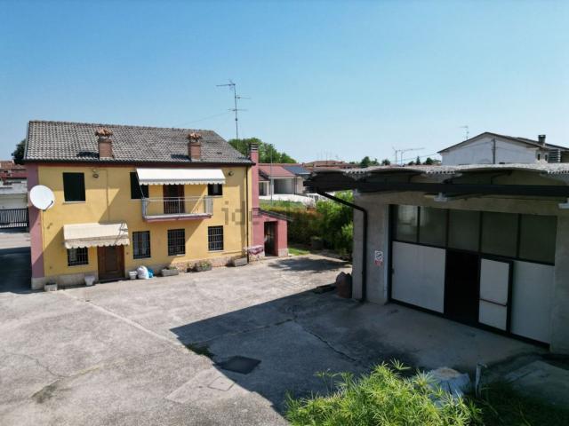Casa in vendita a Zimella, Veneto