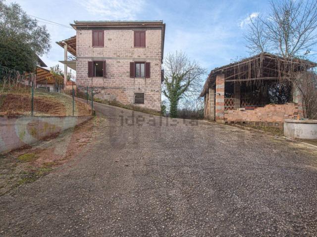 Casa in vendita a Torrice, Lazio