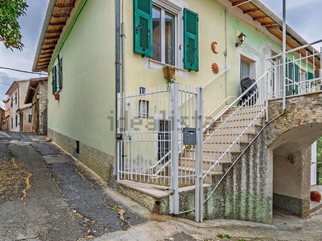 Casa in vendita a San Bartolomeo Al Mare, Liguria