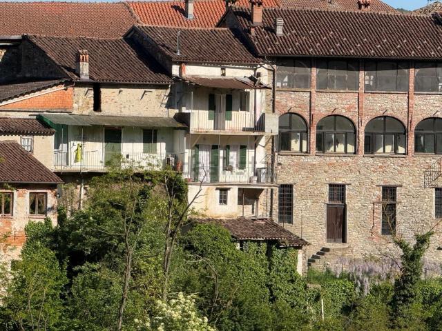 Casa in vendita a Piemonte, Asti