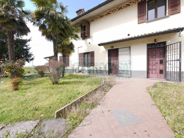 Casa in vendita a Calcio, Lombardia