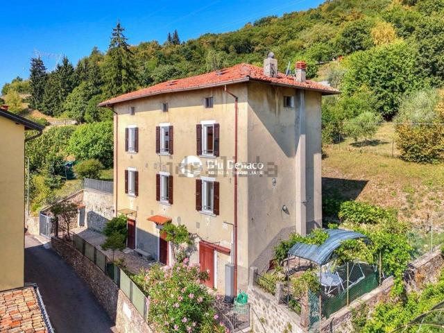 Casa in vendita a Comunità Montana Parco Alto Garda bresciano, Gargnano