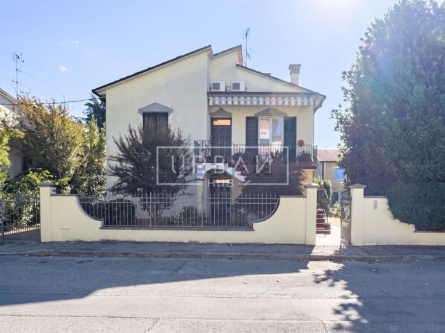 Casa in vendita a Ravaldino, Forlì