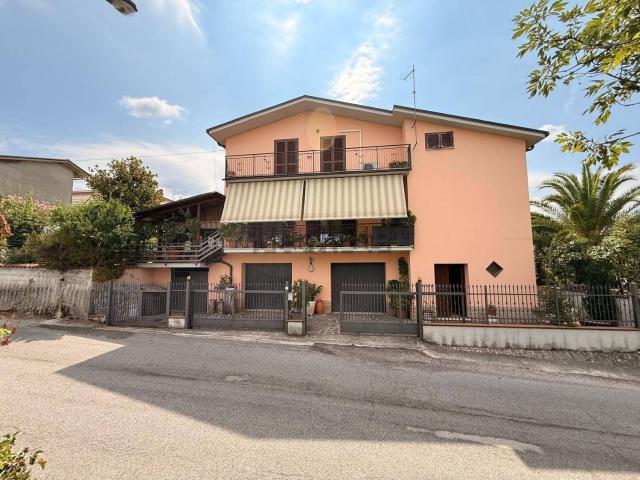 Casa in vendita a Pecce, Cantalice