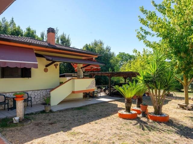 Casa in vendita a Sezze, Latina