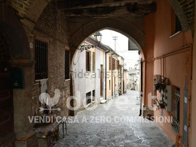 Casa in vendita a Laqua, Montegiorgio