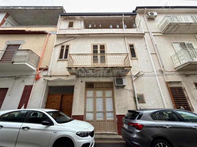 Casa in vendita a Partinico, Sicilia