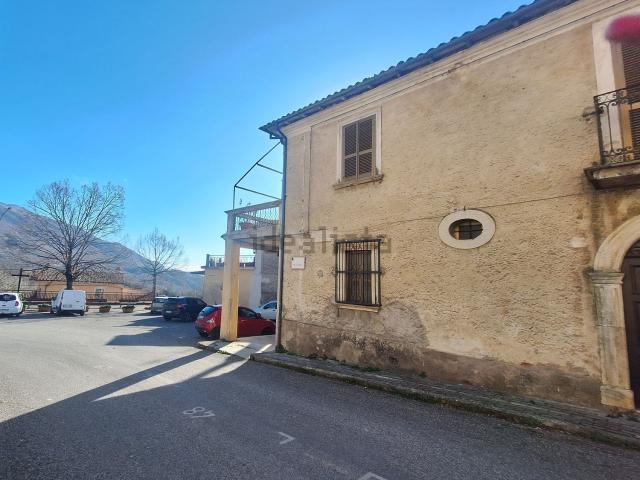 Casa in vendita a Fiamignano, Lazio