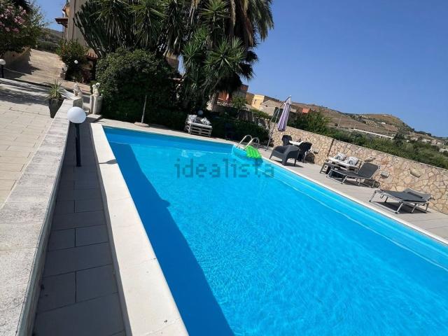 Casa in vendita a Valderice, Sicilia