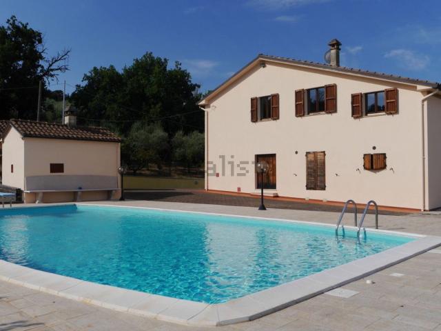 Casa in vendita a Corinaldo, Ancona