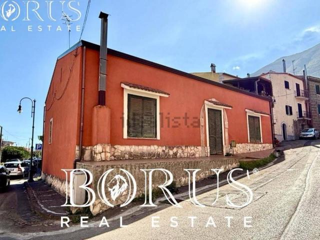 Casa in vendita a Solopaca, Campania