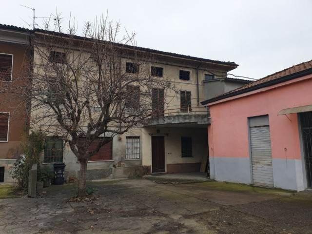 Casa in vendita a Borgonovo Val Tidone, Reggio Emilia