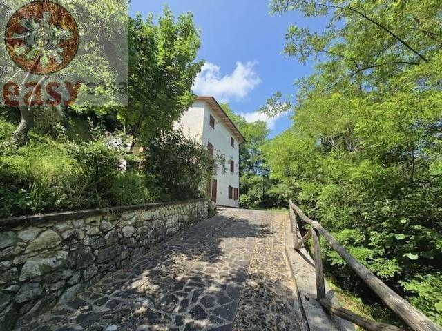 Casa in vendita a Unione dei comuni Media Valle del Serchio, Ponte A Serraglio