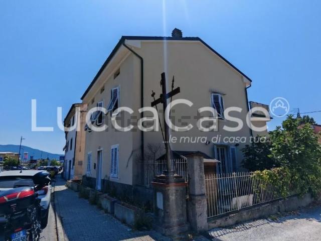 Casa in vendita a Bagni Di Lucca Ponte, Toscana