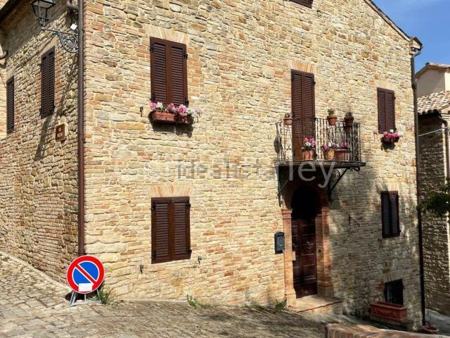 Casa in vendita a Marche, Fermo