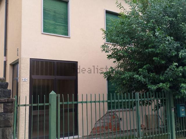 Casa in vendita a Costa di Mezzate, Bergamo