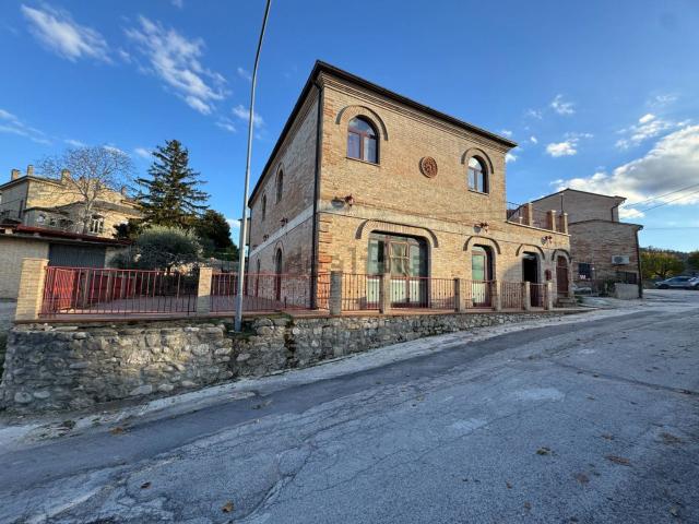 Casa in vendita a Marche, Fermo