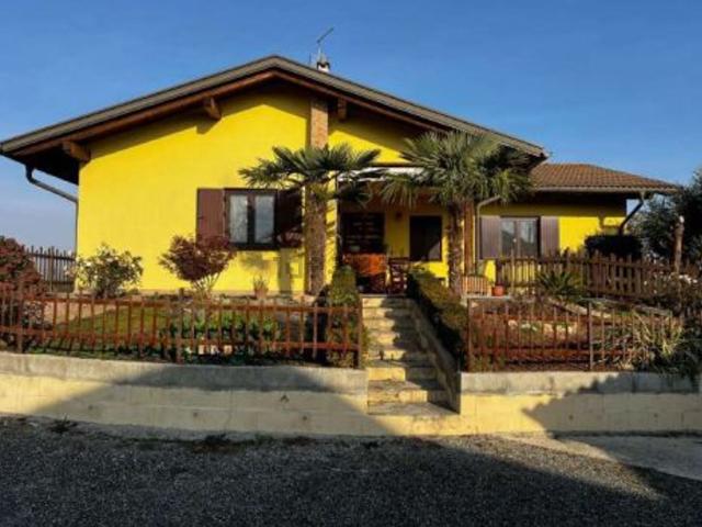 Casa in vendita a Carisio, Vercelli