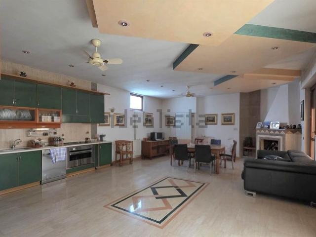 Casa in vendita a Puglia, Bari