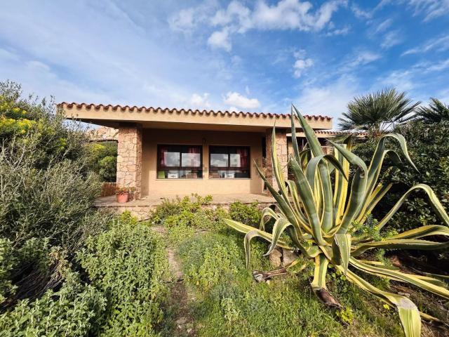Casa in vendita a Trinità d'Agultu e Vignola, Sardigna/Sardegna