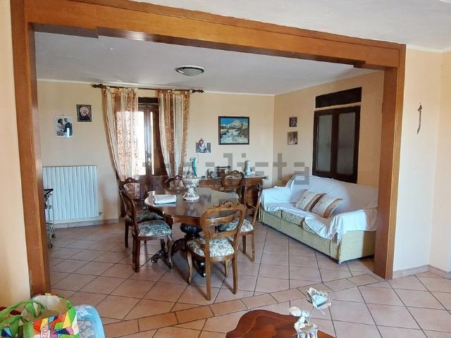 Casa in vendita a Isola Del Gran Sasso, Abruzzo