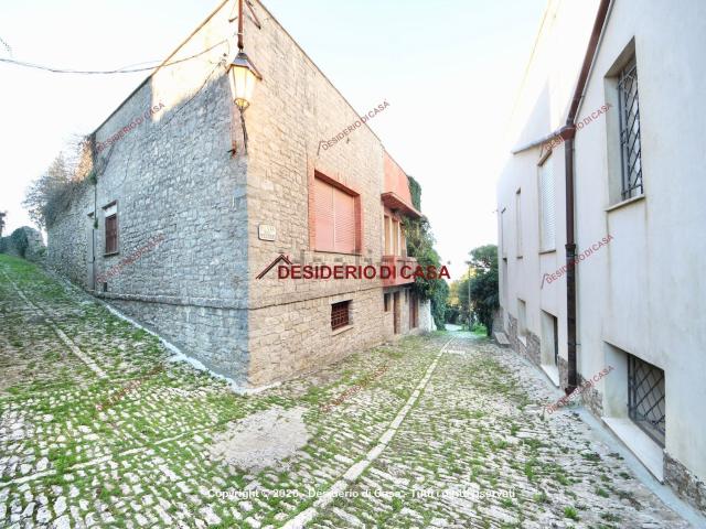 Casa in vendita a Erice, Sicilia