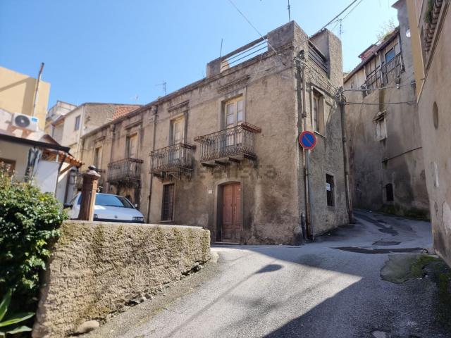 Casa in vendita a Mazzarrà Sant'andrea, Sicilia