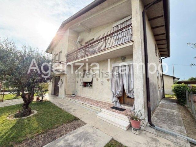 Casa in vendita a Portogruaro, Veneto