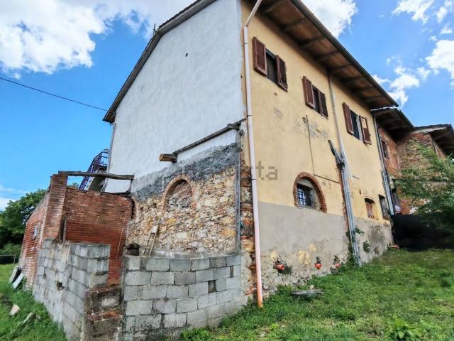 Casa in vendita a Quarrata, Toscana