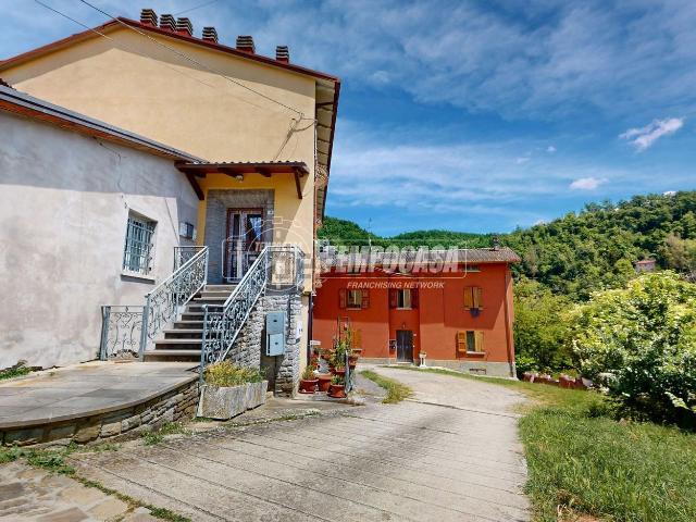 Casa in vendita a Ripoli (di sopra), San Benedetto Val di Sambro