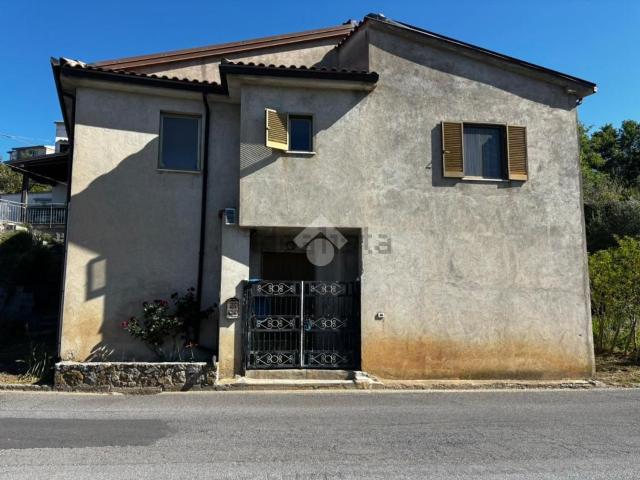 Casa in vendita a Calabria, Cosenza