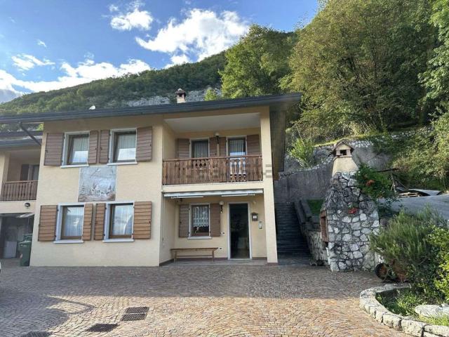 Casa in vendita a Sospirolo, Veneto