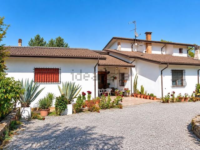 Casa in vendita a Bivio Correggi, Ostellato