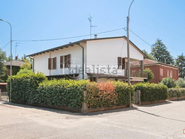 Casa in vendita a Rampina Vecchia, Imola