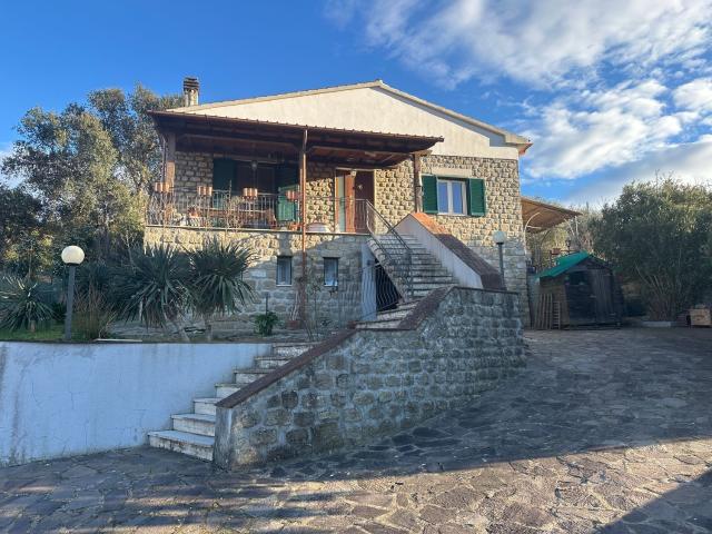 Casa in vendita a Roccastrada, Toscana