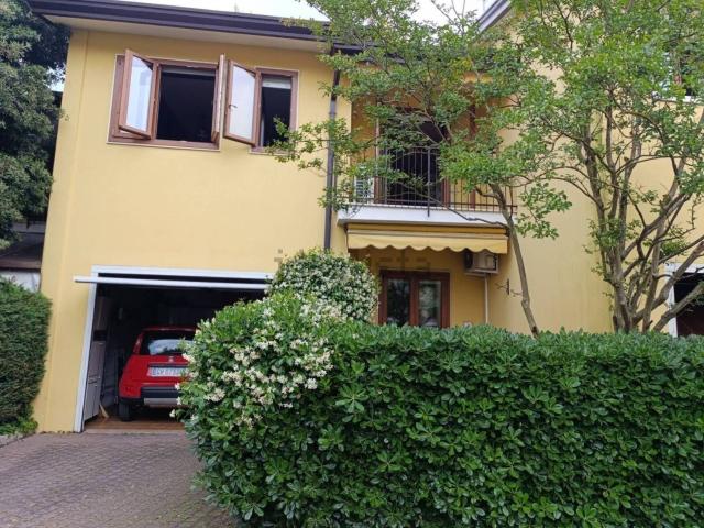Casa in vendita a Padova, Veneto