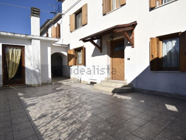 Casa in vendita a Romano D'ezzelino, Veneto