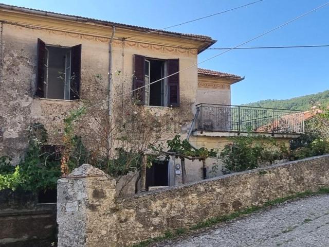 Casa in vendita a Unione di comuni Montana Lunigiana, Fivizzano